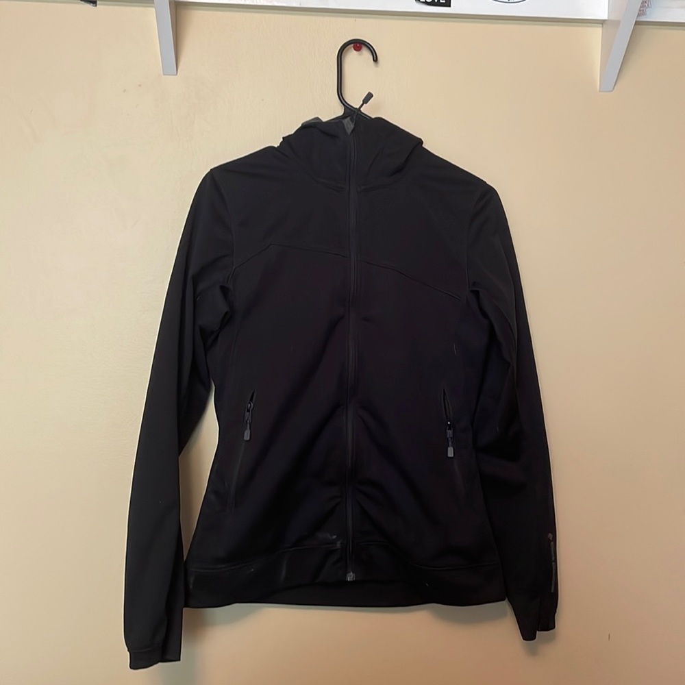 BlackDimond soft shell fell zip jacket, good wind protection,light fleece inside